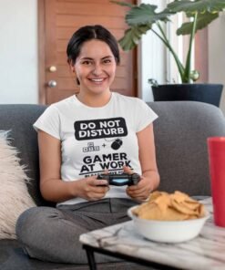Tshirt femme - do not disturb gamer at work please leave food and water at the door